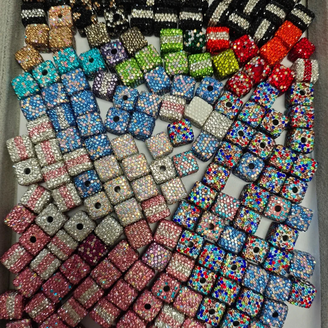 !!!! NEW Lucky diamond beads-Lia shop